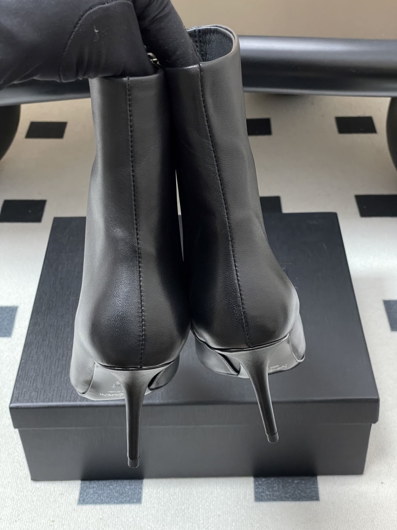 Y51 boots